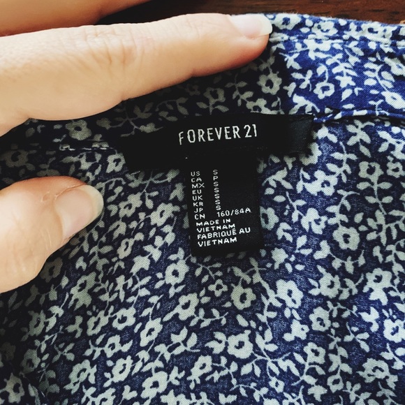 Adorable Floral Summer Dress - Picture 6 of 6